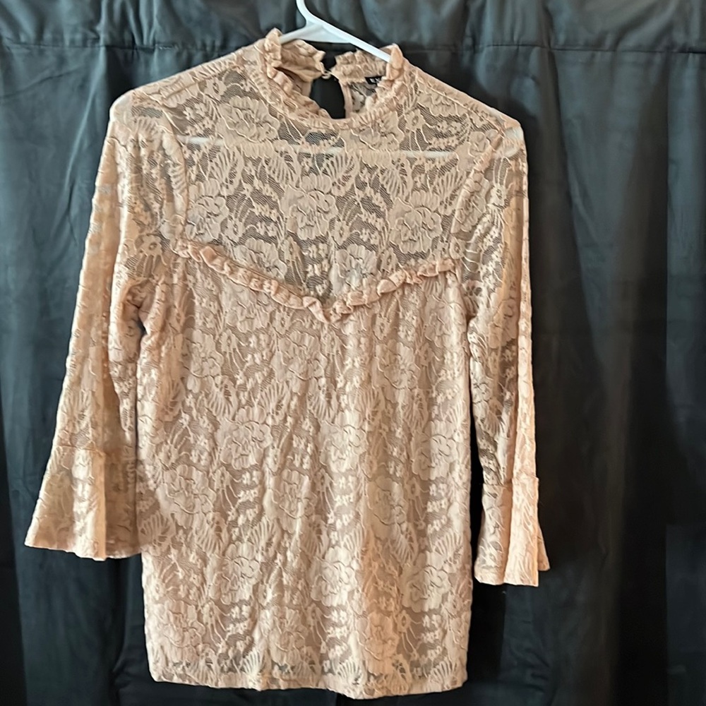 Express light print lace top